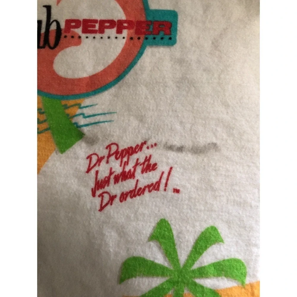 Dr Pepper Beach Towel Unisex OS White Good Vintage Club Pepper‎ 80s Retro USA